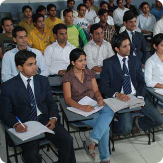 Skyline MBA Students attending Seminar on and Cluster